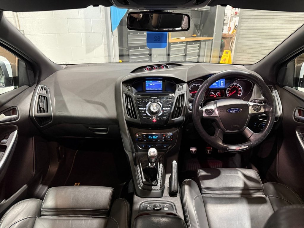 Used Ford Focus 2013 for sale - 76547077: Photo 11