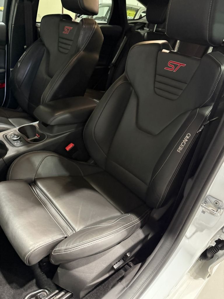 Used Ford Focus 2013 for sale - 76547077: Photo 14