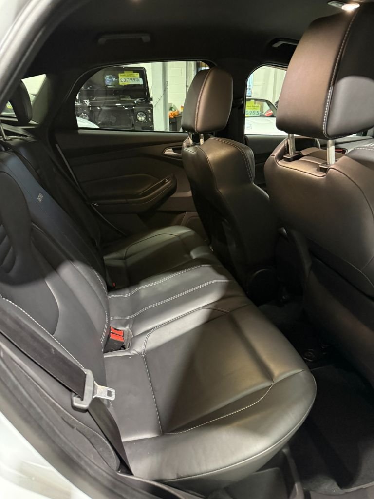 Used Ford Focus 2013 for sale - 76547077: Photo 16