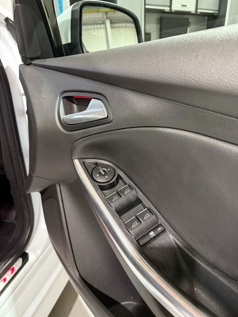 Used Ford Focus 2013 for sale - 76547077: Photo 31