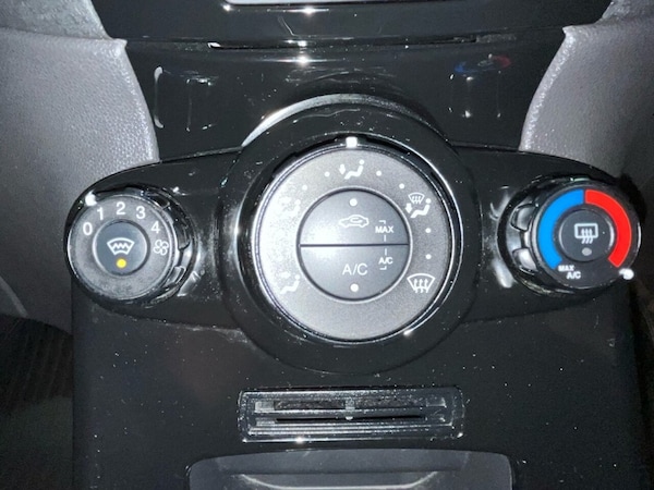 Used Ford Fiesta 2016 for sale - 76304301: Photo 20