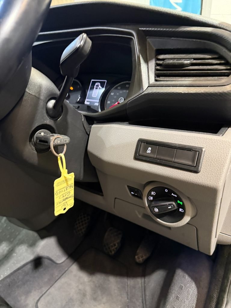 Used Volkswagen Transporter 2021 for sale - 76068335: Photo 21