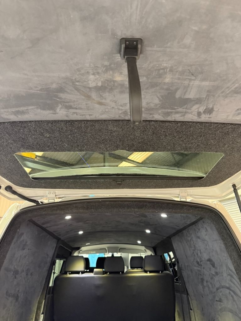 Used Volkswagen Transporter 2021 for sale - 76068335: Photo 25