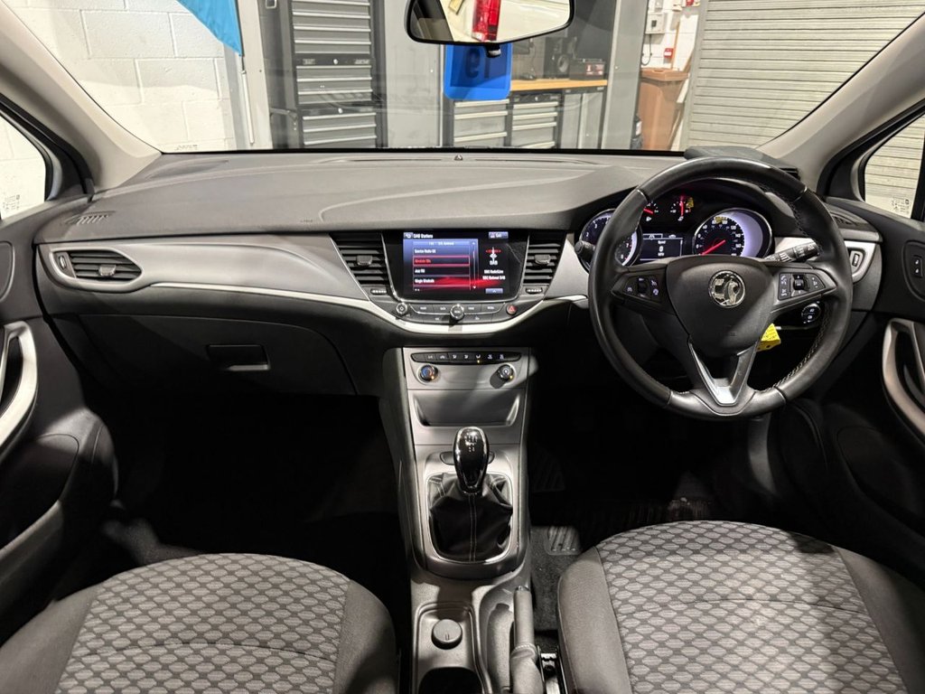 Used Vauxhall Astra 2018 for sale - 76923237: Photo 11