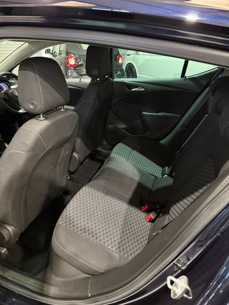 Used Vauxhall Astra 2018 for sale - 76923237: Photo 14
