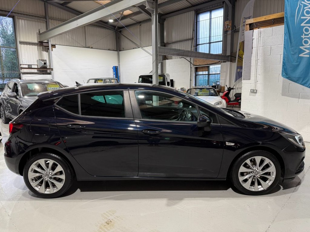 Used Vauxhall Astra 2018 for sale - 76923237: Photo 2