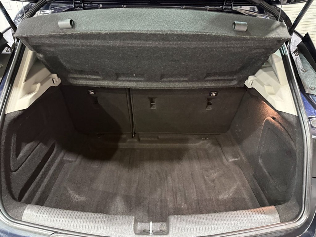 Used Vauxhall Astra 2018 for sale - 76923237: Photo 20