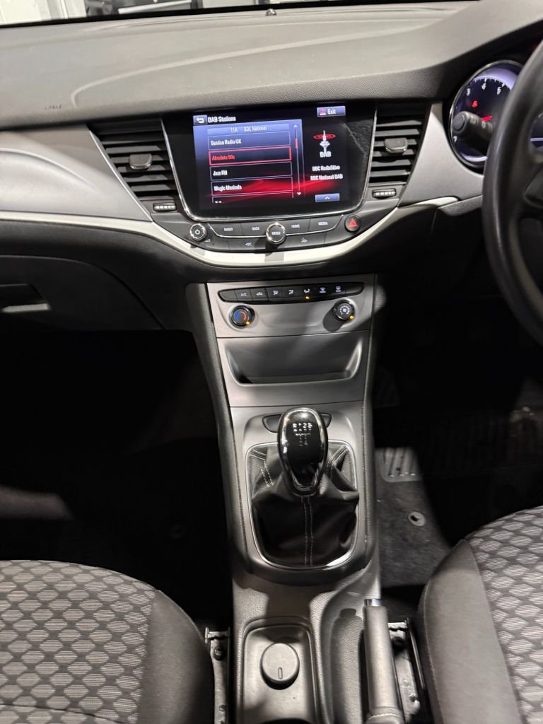 Used Vauxhall Astra 2018 for sale - 76923237: Photo 21