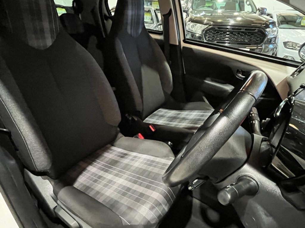 Used Peugeot 108 2018 for sale - 76386607: Photo 13