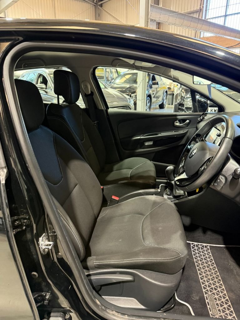 Used Renault Clio 2016 for sale - 77936244: Photo 12