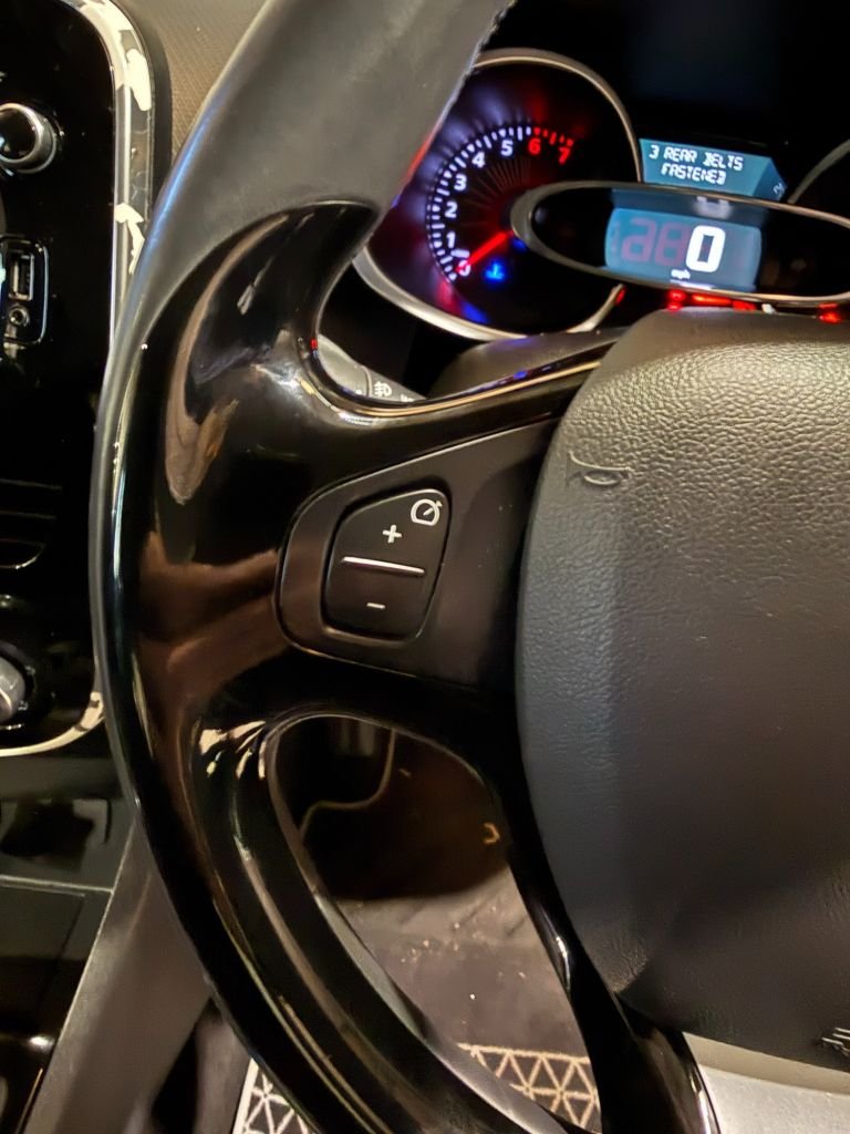 Used Renault Clio 2016 for sale - 77936244: Photo 17