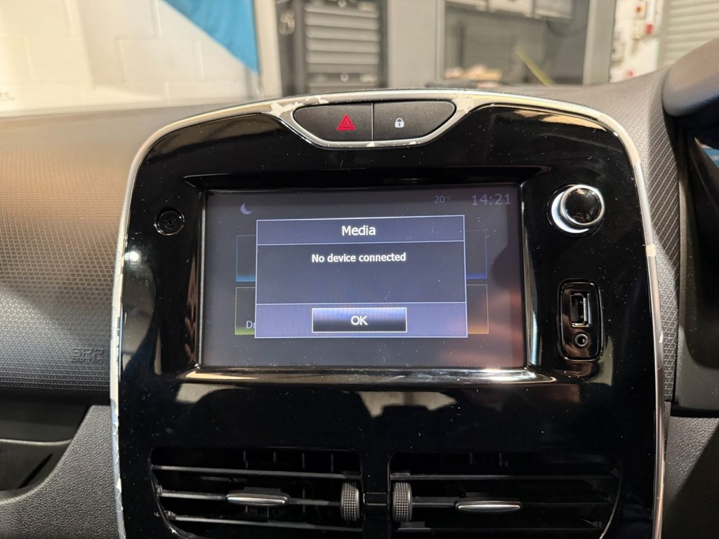 Used Renault Clio 2016 for sale - 77936244: Photo 23