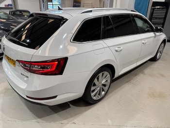 Used Skoda Superb 2015 for sale - 79385255: Photo