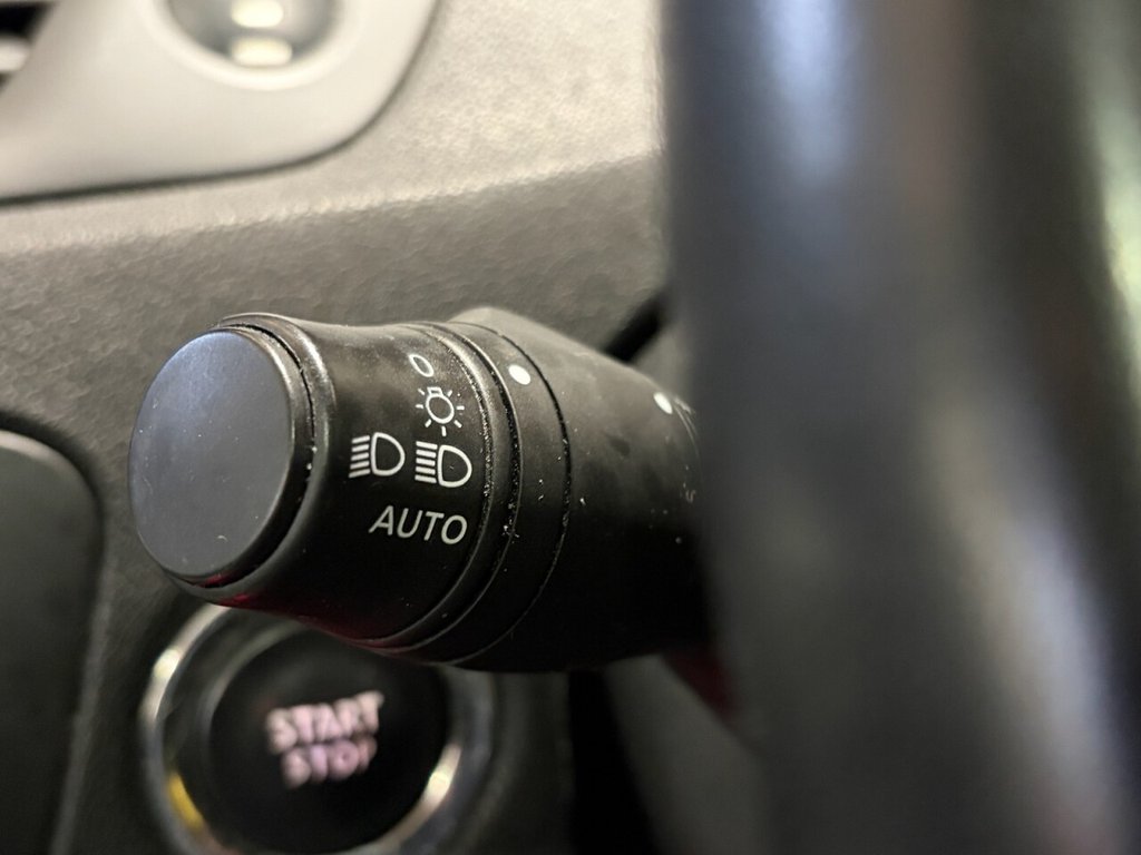 Used Renault Scenic 2014 for sale - 77680488: Photo 28