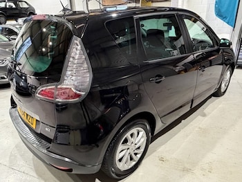 Used Renault Scenic 2014 for sale - 77680488: Photo