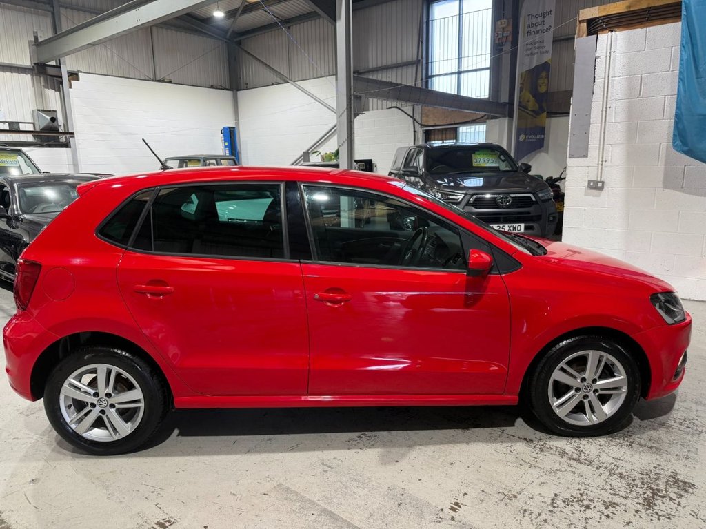 Used Volkswagen Polo 2016 for sale - 75986321: Photo 2