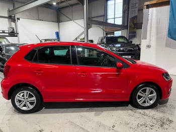 Used Volkswagen Polo 2016 for sale - 75986321: Photo 2