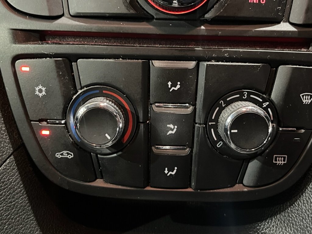 Used Vauxhall Meriva 2013 for sale - 76725077: Photo 23