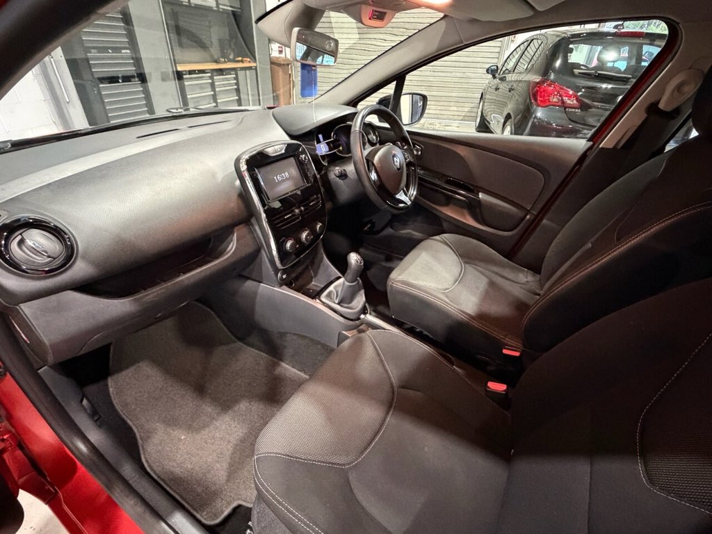 Used Renault Clio 2013 for sale - 77904987: Photo 14