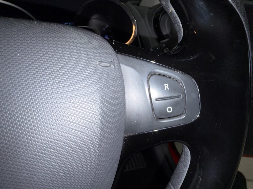 Used Renault Clio 2013 for sale - 77904987: Photo 19