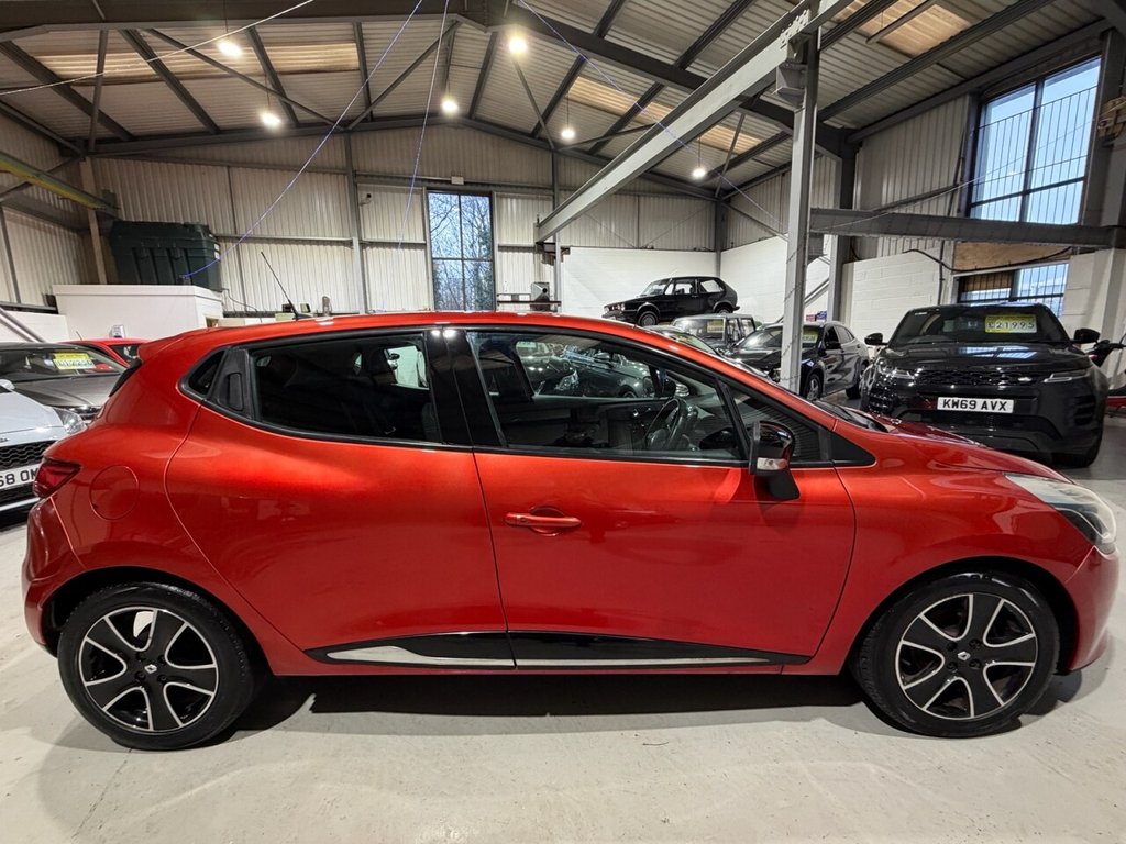 Used Renault Clio 2013 for sale - 77904987: Photo 2