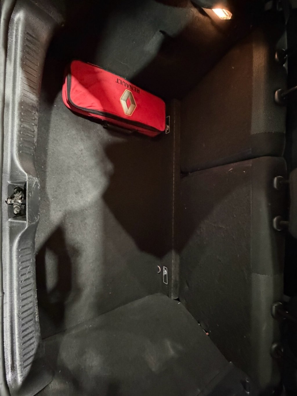 Used Renault Clio 2013 for sale - 77904987: Photo 27