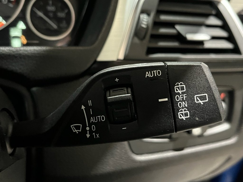 Used BMW 3 Series 2018 for sale - 76430433: Photo 33