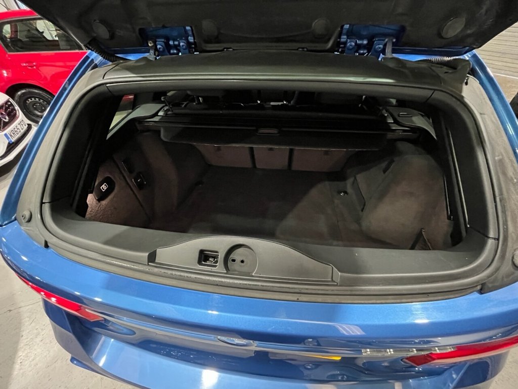 Used BMW 3 Series 2018 for sale - 76430433: Photo 35