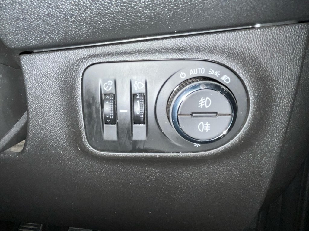 Used Vauxhall Corsa 2017 for sale - 76469763: Photo 26