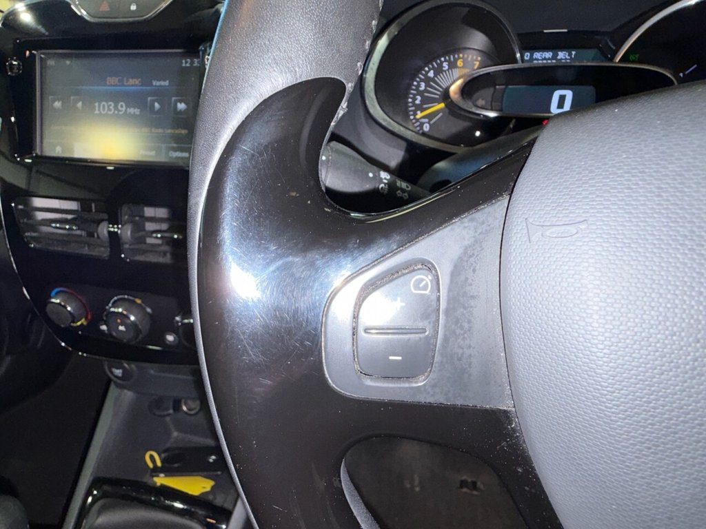 Used Renault Clio 2014 for sale - 77920000: Photo 21