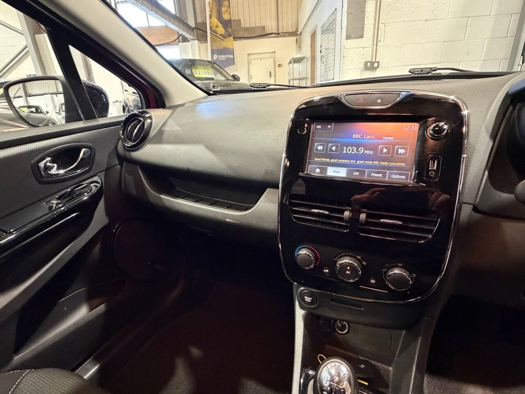 Used Renault Clio 2014 for sale - 77920000: Photo 22