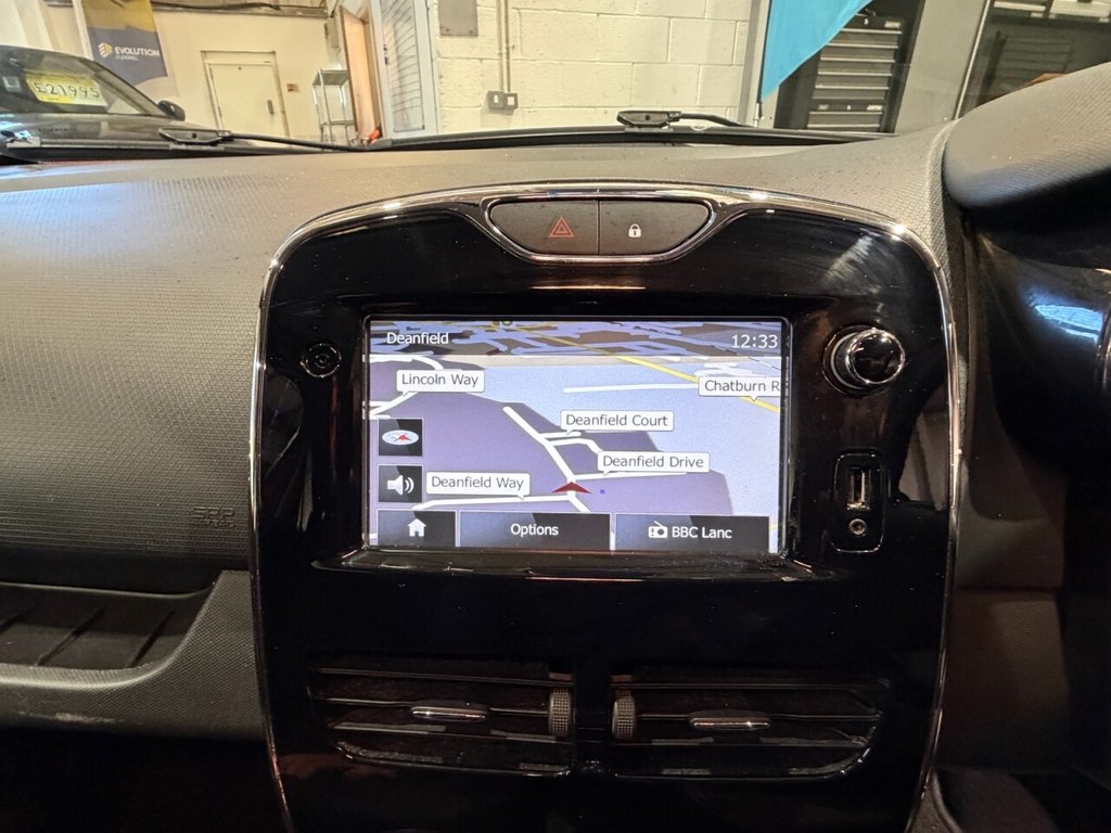 Used Renault Clio 2014 for sale - 77920000: Photo 24