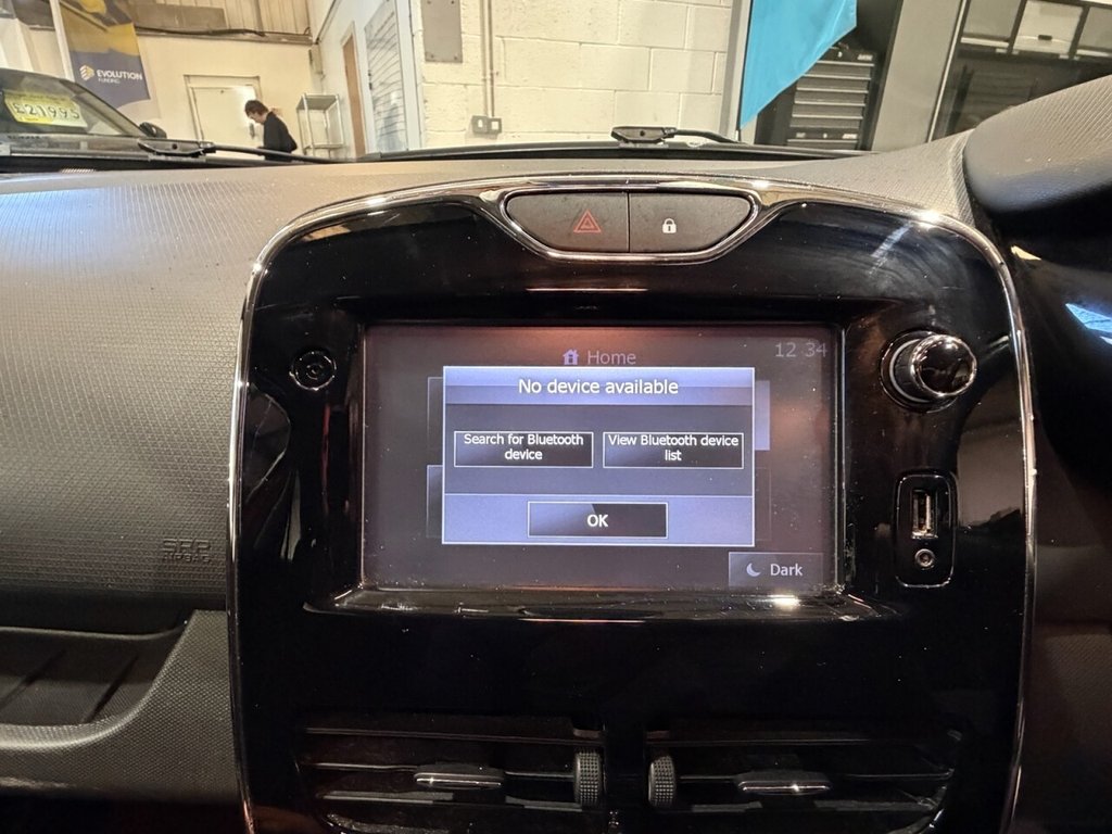 Used Renault Clio 2014 for sale - 77920000: Photo 26