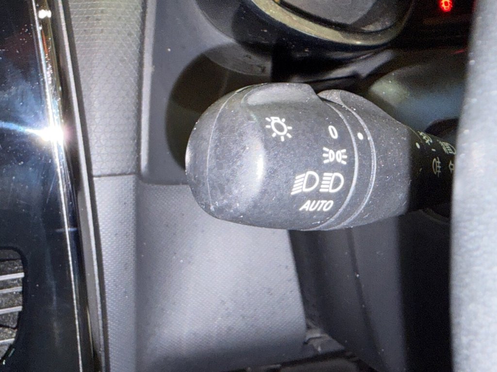 Used Renault Clio 2014 for sale - 77920000: Photo 29