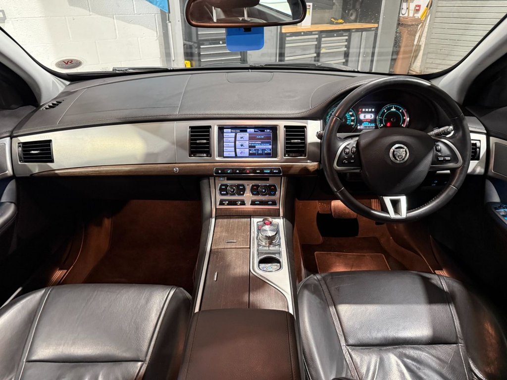 Used Jaguar XF 2012 for sale - 76604361: Photo 11
