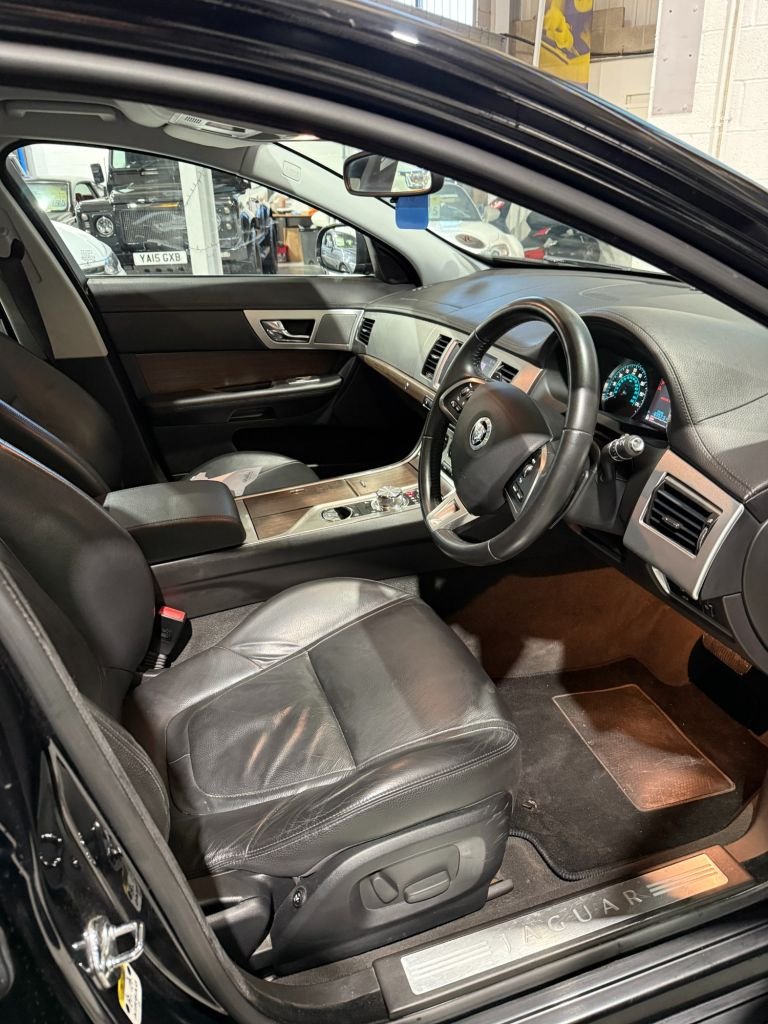 Used Jaguar XF 2012 for sale - 76604361: Photo 12