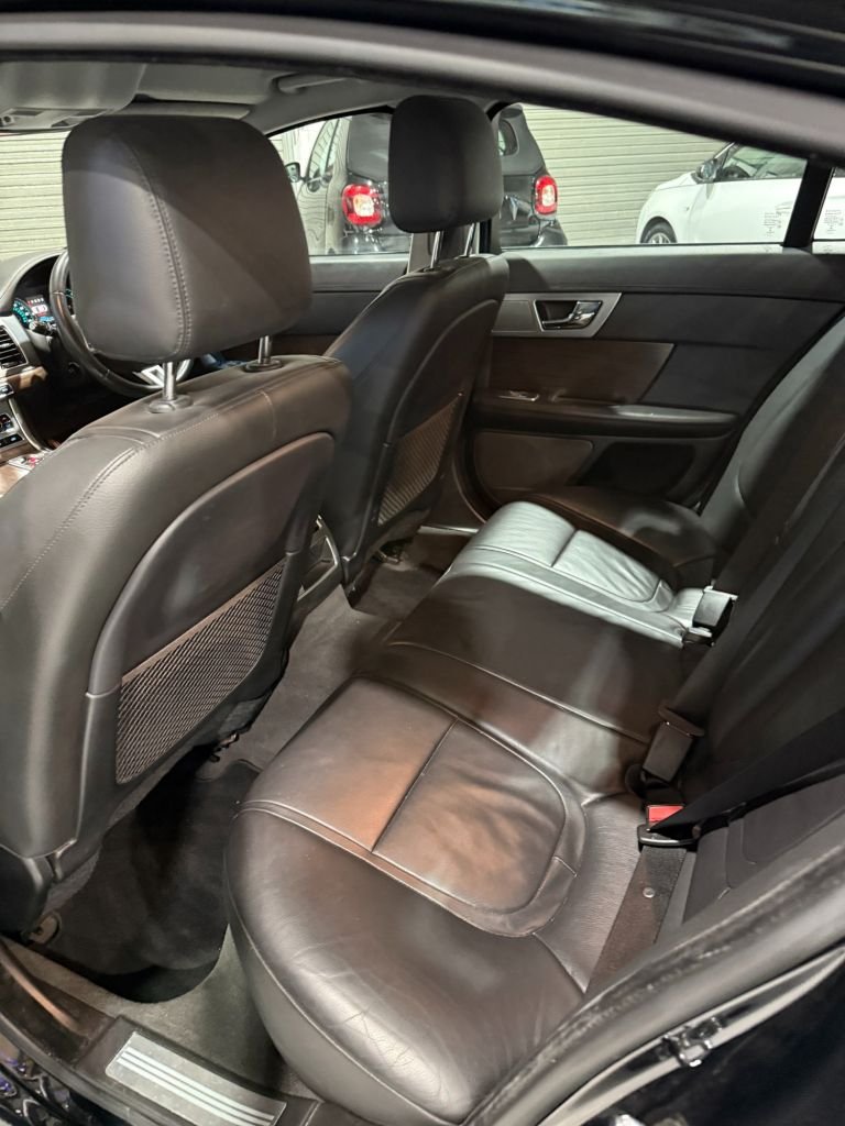 Used Jaguar XF 2012 for sale - 76604361: Photo 15