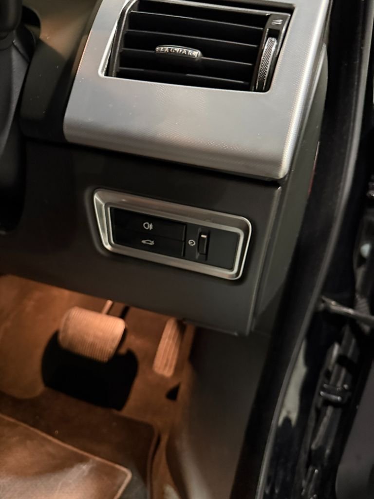 Used Jaguar XF 2012 for sale - 76604361: Photo 29