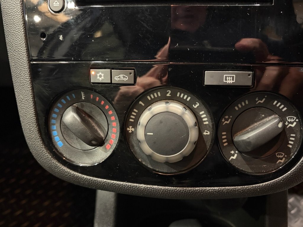 Used Vauxhall Corsa 2014 for sale - 77936475: Photo 22