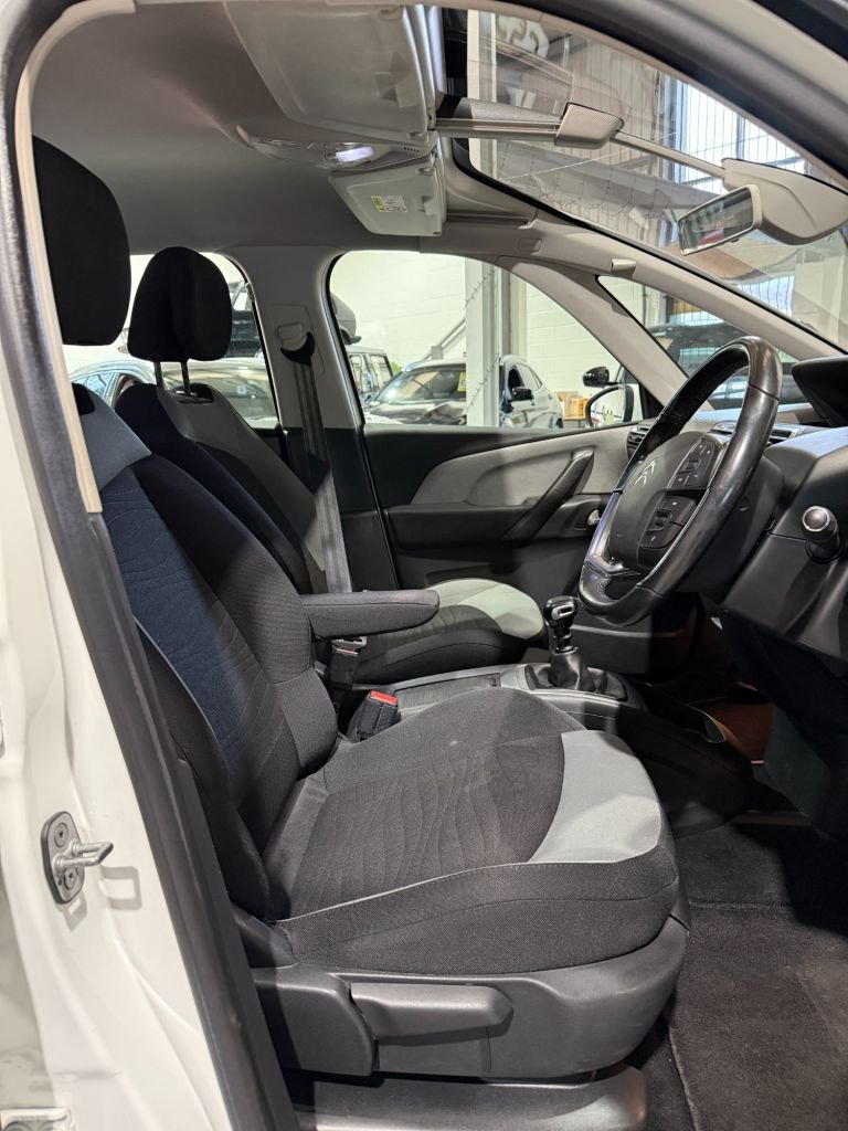Used Citroen Grand C4 Picasso 2015 for sale - 77820578: Photo 11