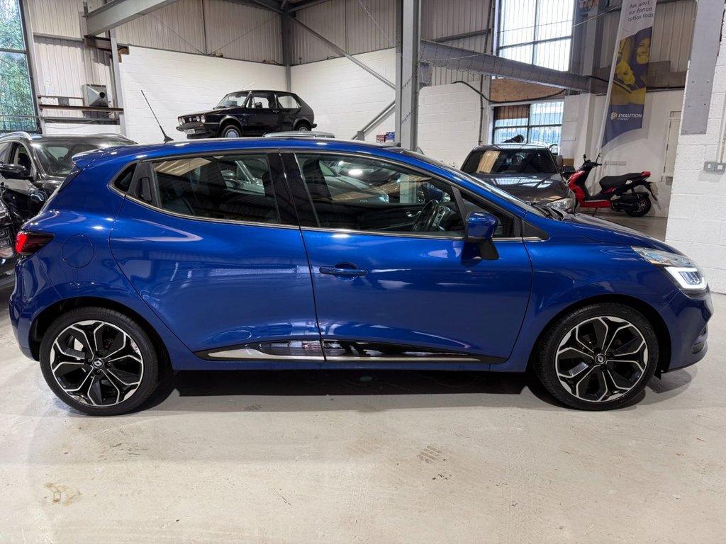 Used Renault Clio 2017 for sale - 78044124: Photo 2