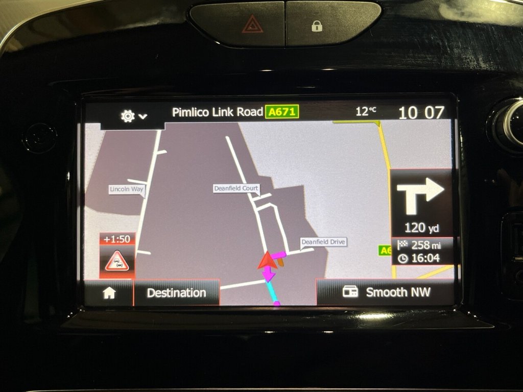 Used Renault Clio 2018 for sale - 76470225: Photo 29