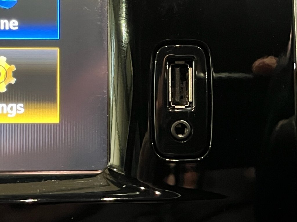 Used Renault Clio 2018 for sale - 76470225: Photo 30