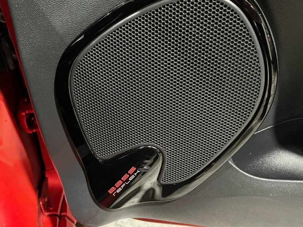 Used Renault Clio 2018 for sale - 76470225: Photo 33