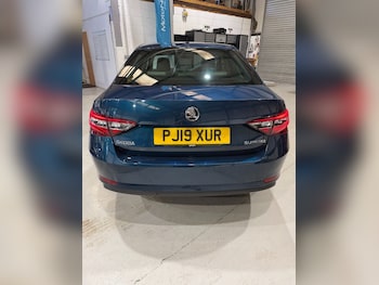 Used Skoda Superb 2019 for sale - 79244772: Photo