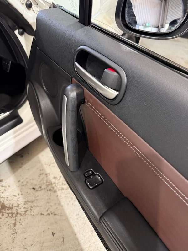 Used Mazda MX-5 2012 for sale - 76105997: Photo 15