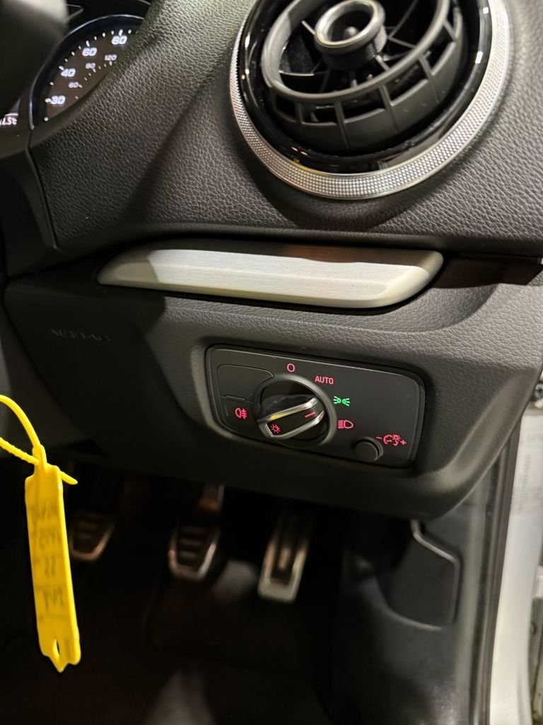 Used Audi A3 2014 for sale - 76867599: Photo 38