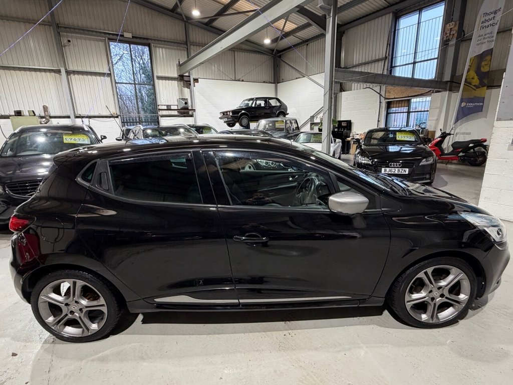 Used Renault Clio 2019 for sale - 77520932: Photo 2