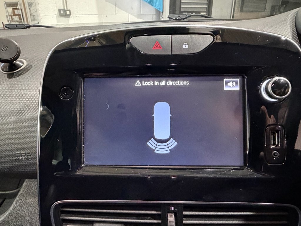 Used Renault Clio 2019 for sale - 77520932: Photo 24