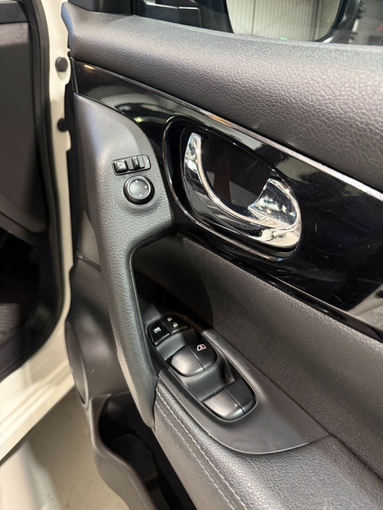 Used Nissan Qashqai 2017 for sale - 77369806: Photo 28